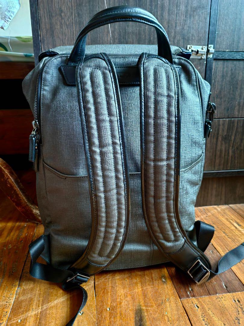 Tumi dresden hotsell flap backpack