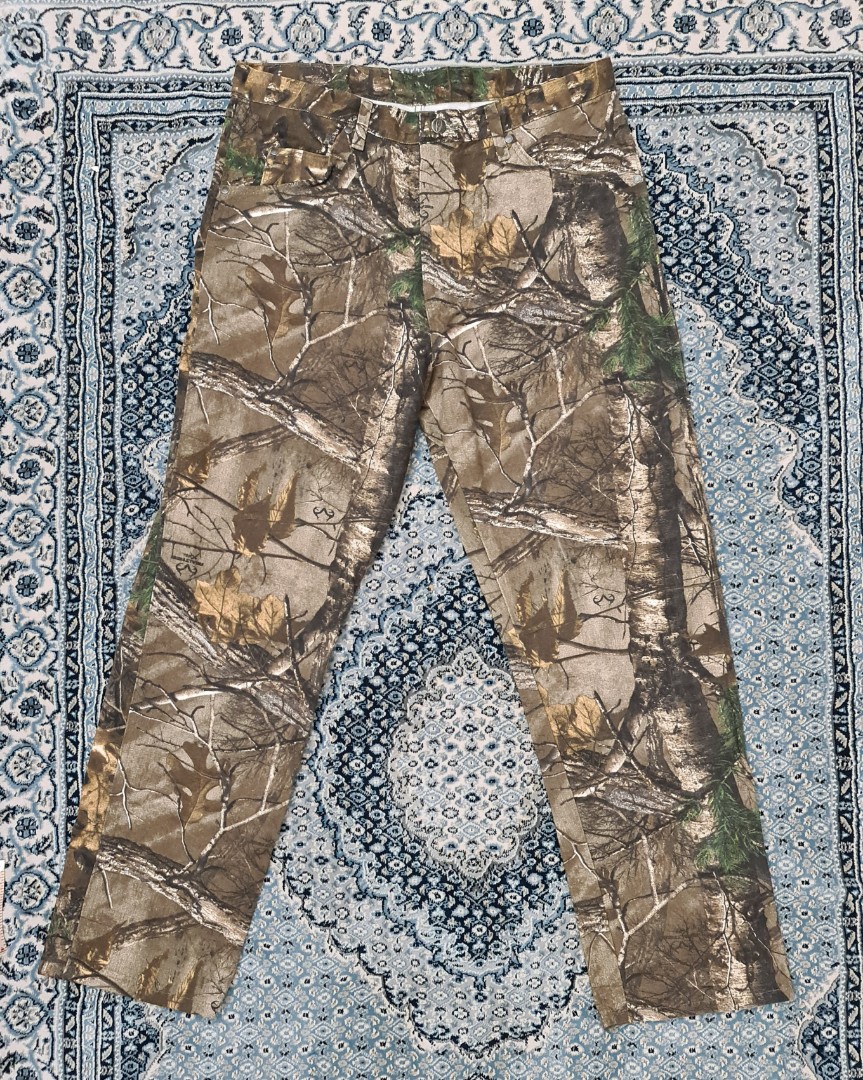 Wrangler Real Tree Camo Pants, Men's Fashion, Bottoms, Trousers on Carousell