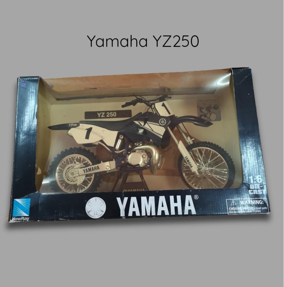 Yamaha YZ250 scale 1:6, Hobbies & Toys, Toys & Games on Carousell