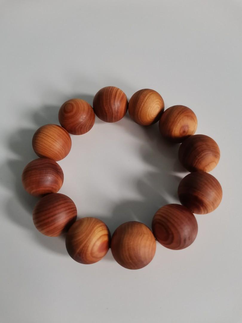 天然太山行老崖柏手串 Women S Fashion Jewelry Organisers Bracelets On Carousell