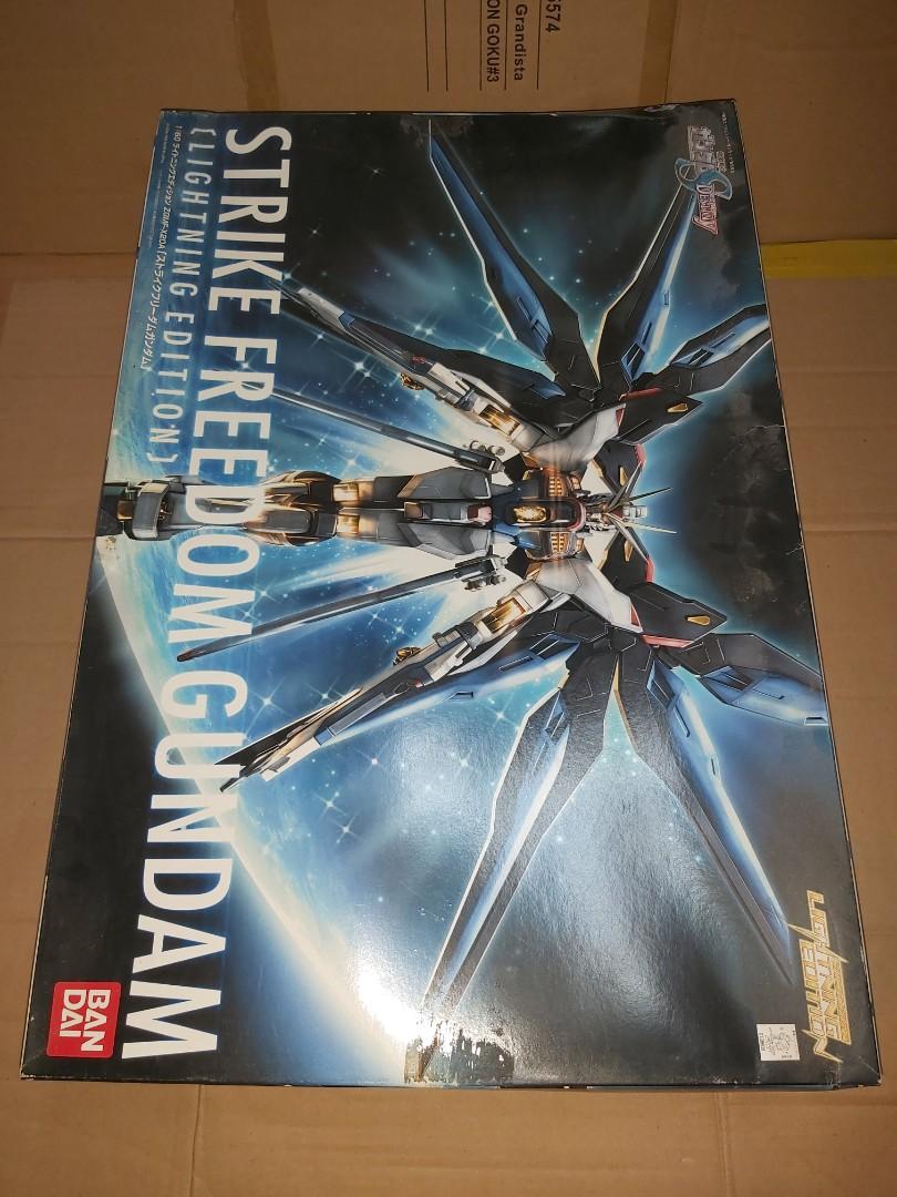 歡迎出價價合即賣！☆ 吉盒一個☆ Bandai Gunpla Lighting Edition Strike Freedom gundam 1:60  1/60 Mobile Suit Gundam Seed Destiny 機動戰士高達特種命運特擊自由模型盒☆ 吉盒一個