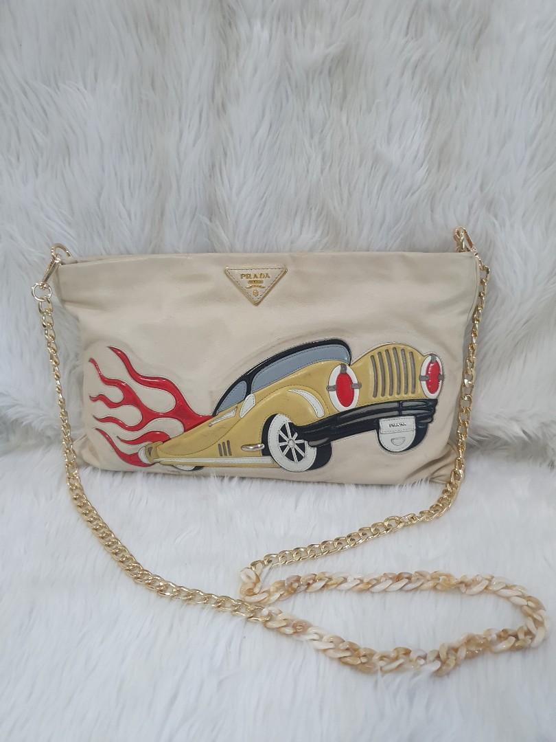 Authentic Prada Sling Bag (Category: Luxury Bags & Wallets) located in Malolos. Submitted by yamaguchionline (Listing ID 1157321108, Image 2). Description: SALE ❣❣❣ Authentic Prada Sling Bag Limited Edition Bought in Japan With Card With Dustbag With Etiquette Made in Italy Lampo zipper Issue: clutch bag pinagawa pinalagyan ng sling Preloved Please respect my ads❤ Thank you.