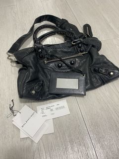 （分類：）位於 。 由 zeezeebb 提交（商品編號 1157427292，圖片 1）。簡介： 。