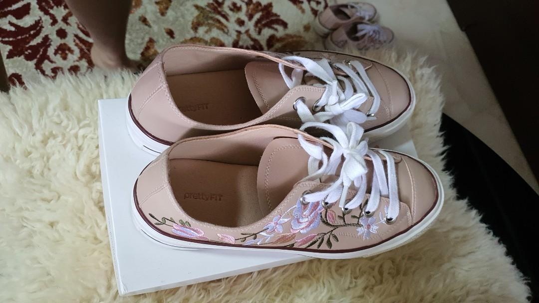 Beautiful Pretty fit flower shoes adidas shoes for sales