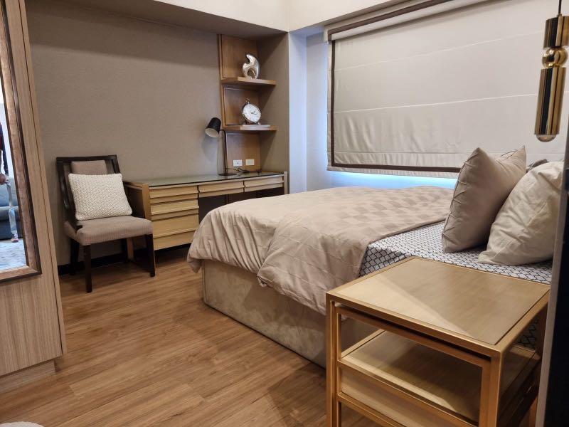 BGC One Maridien (Ayala/Alveo Dev) 1BR With Parking (Category: Apartments & Condos) located in Makati City. Submitted by hizonrealty (Listing ID 1157351754, Image 3). Description: >Nice & tastefully interiored/furnished >70 sqm 1BR with Balcony >with utility/laundry room >Nice view from the 19th floor >Right across Terra Park >Near BHS & Central Mall >with parking slot >CLEAN TITLE >Or LEASE @ 65k/month .