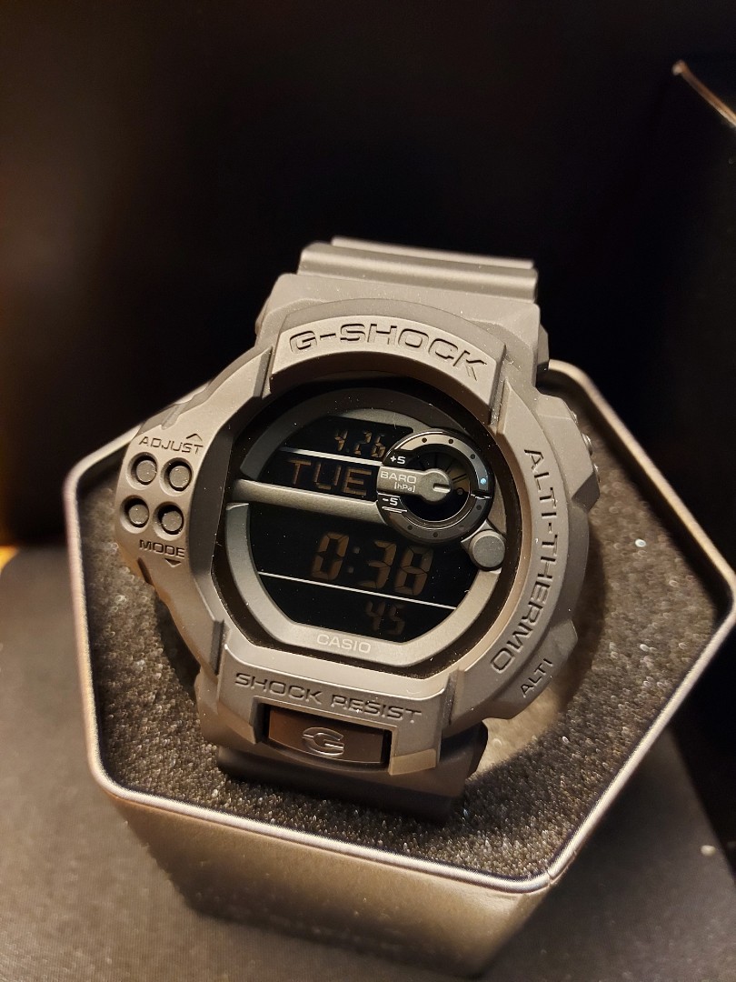 Casio G-Shock GDF-100BB-1ER, 男裝, 手錶 
