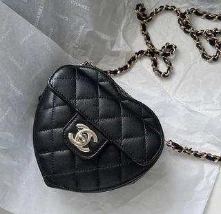 Chanel black heart 22ss small size