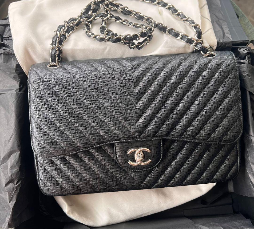 Chanel jumbo iridescent black caviar shw
