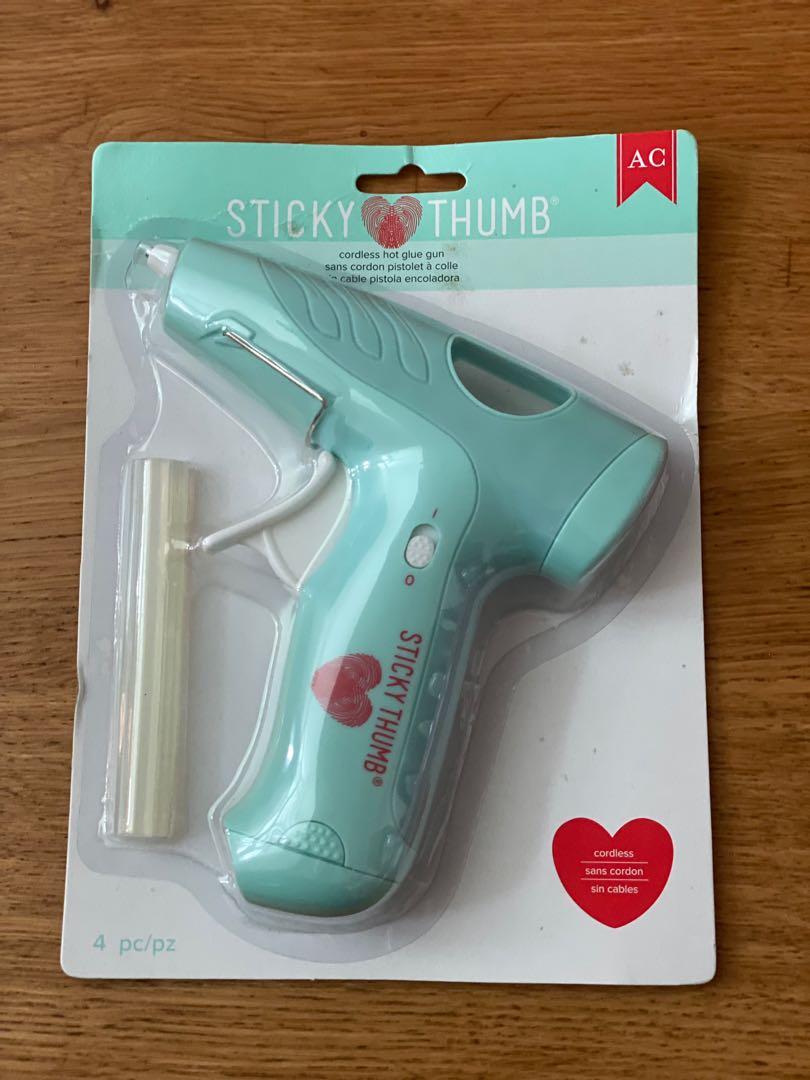 American Crafts - Sticky Thumb Collection - Cordless Hot Glue Gun