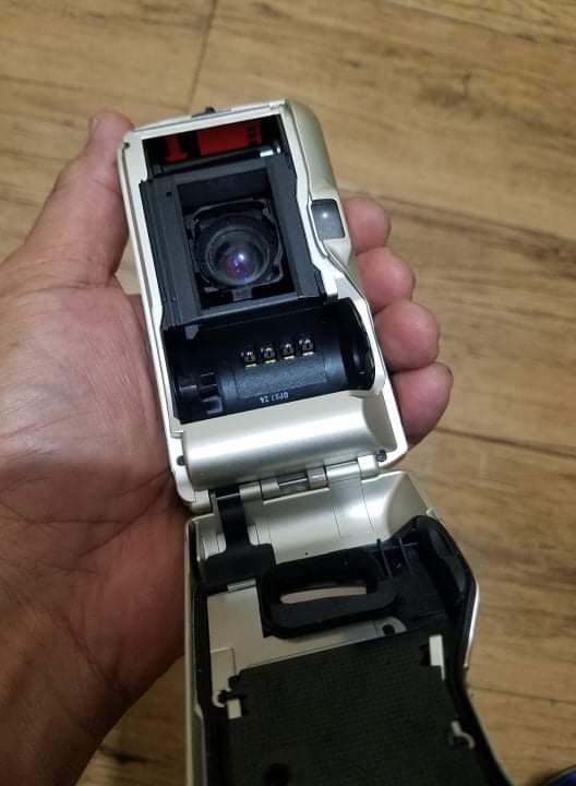 Defective Olympus Mju ii, Photography, Cameras on Carousell