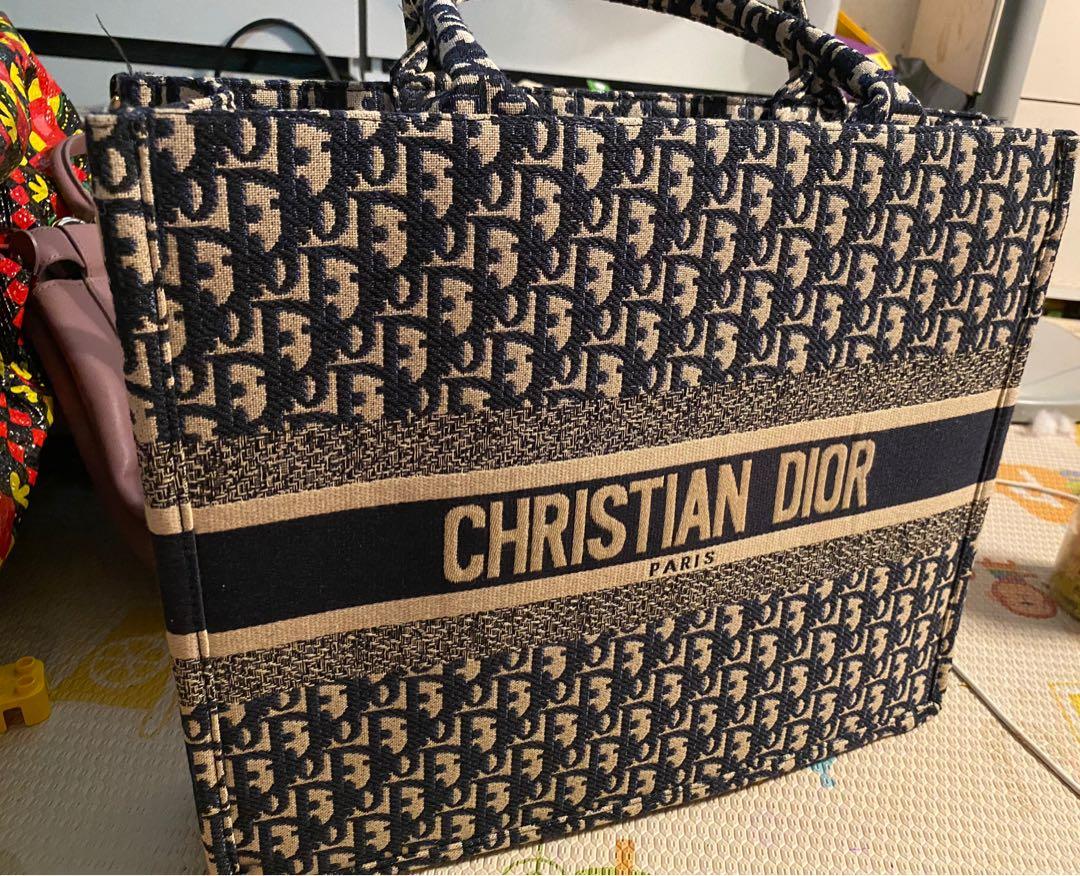 Chia sẻ hơn 55 về dior tote bag 41 cm mới nhất  Du học Akina