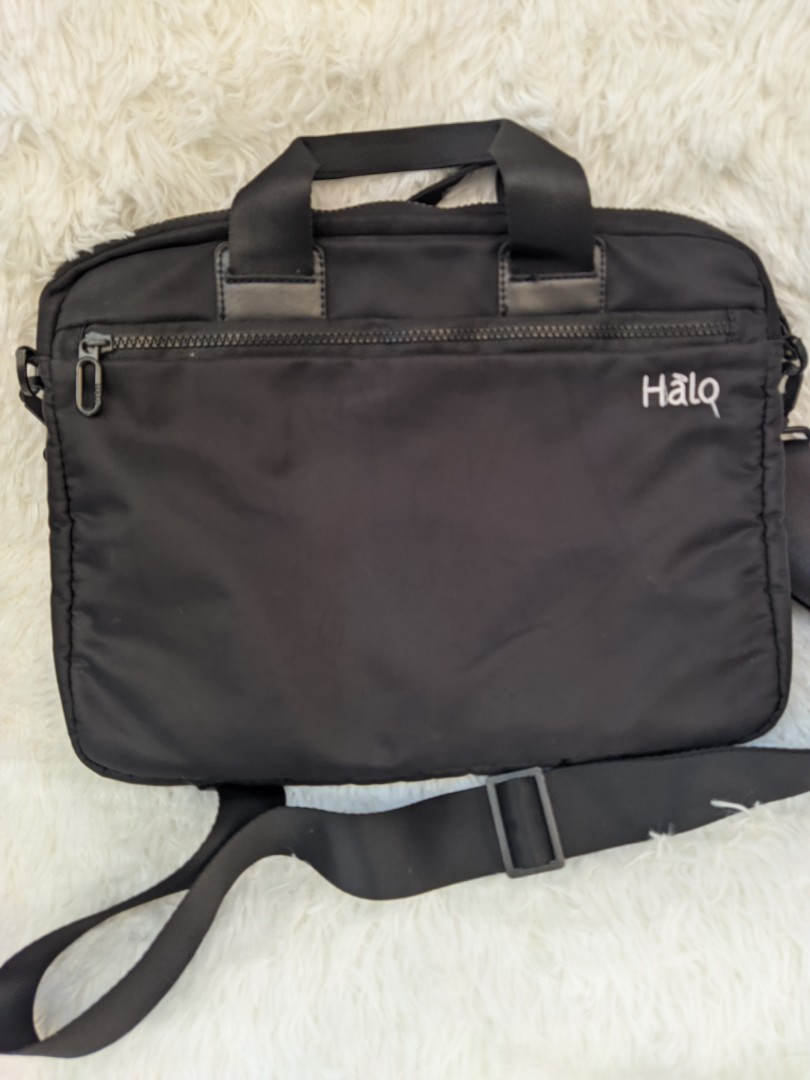 Halo laptop bag 13.5 inches, Men's Fashion, Bags, Sling Bags on Carousell