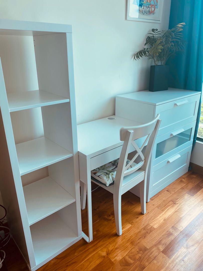 IKEA shelving, desk and chest of drawers. KALLAX, BRIMNES, MICKE, 傢俬＆家居
