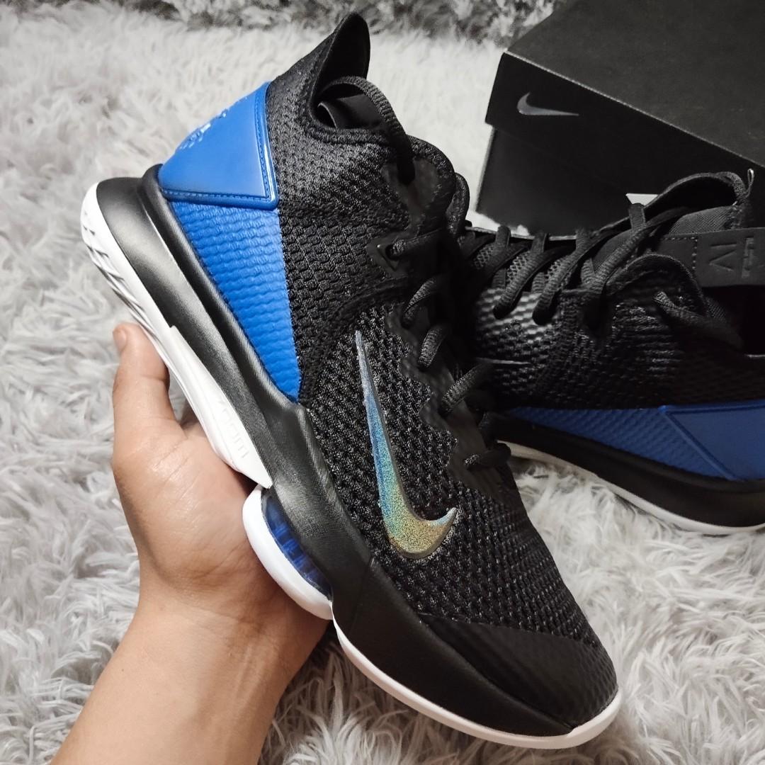 Lebron james witness 4 store
