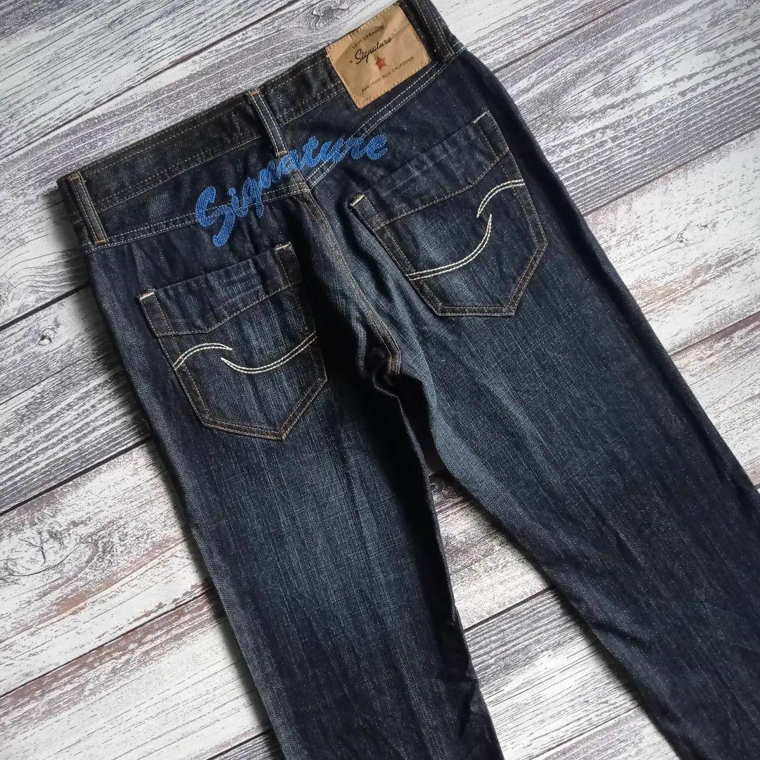 Levis on sale signature india