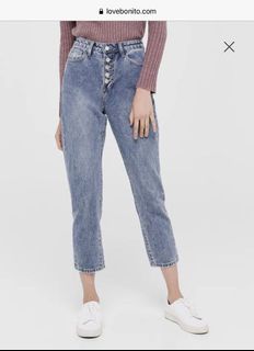 (Category: ) located in . Submitted by myclosetpicks (Listing ID 1157349085, Image 1). Description: .