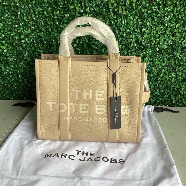 Authentic The Leather Mini Tote Bag Marc Jacobs, Luxury, Bags & Wallets on  Carousell