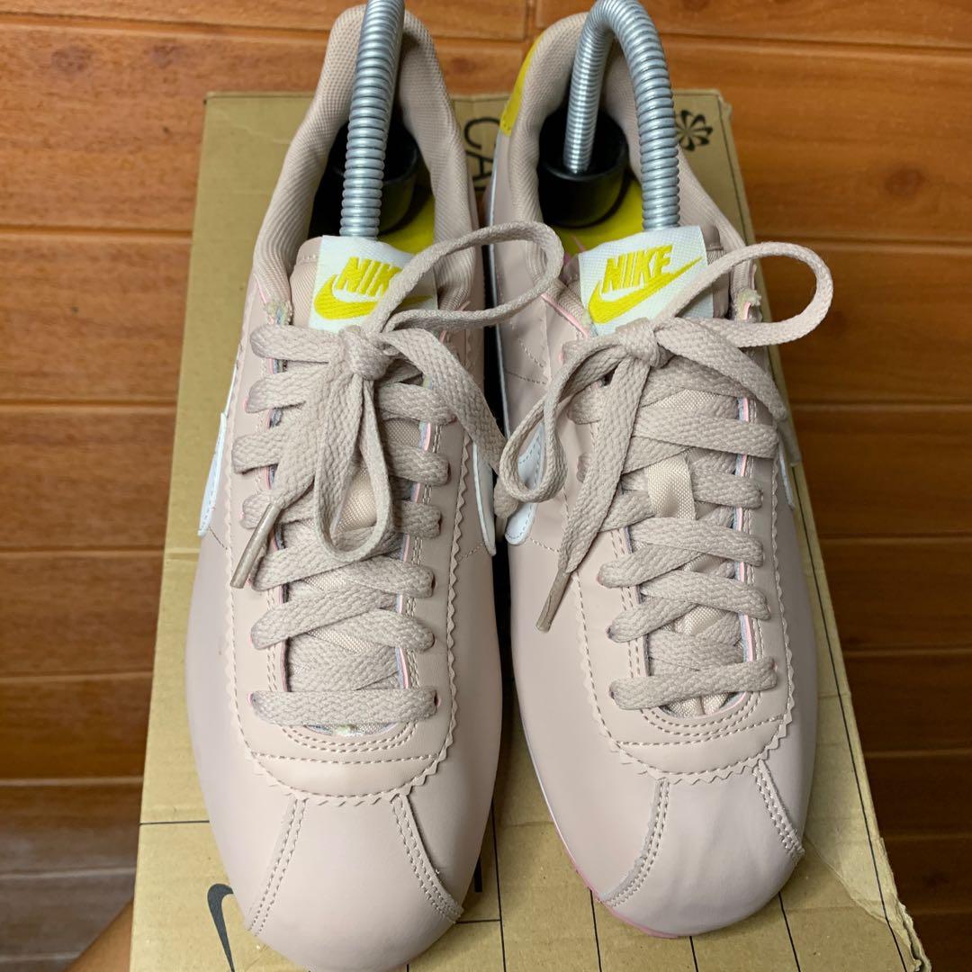 nike cortez fossil stone