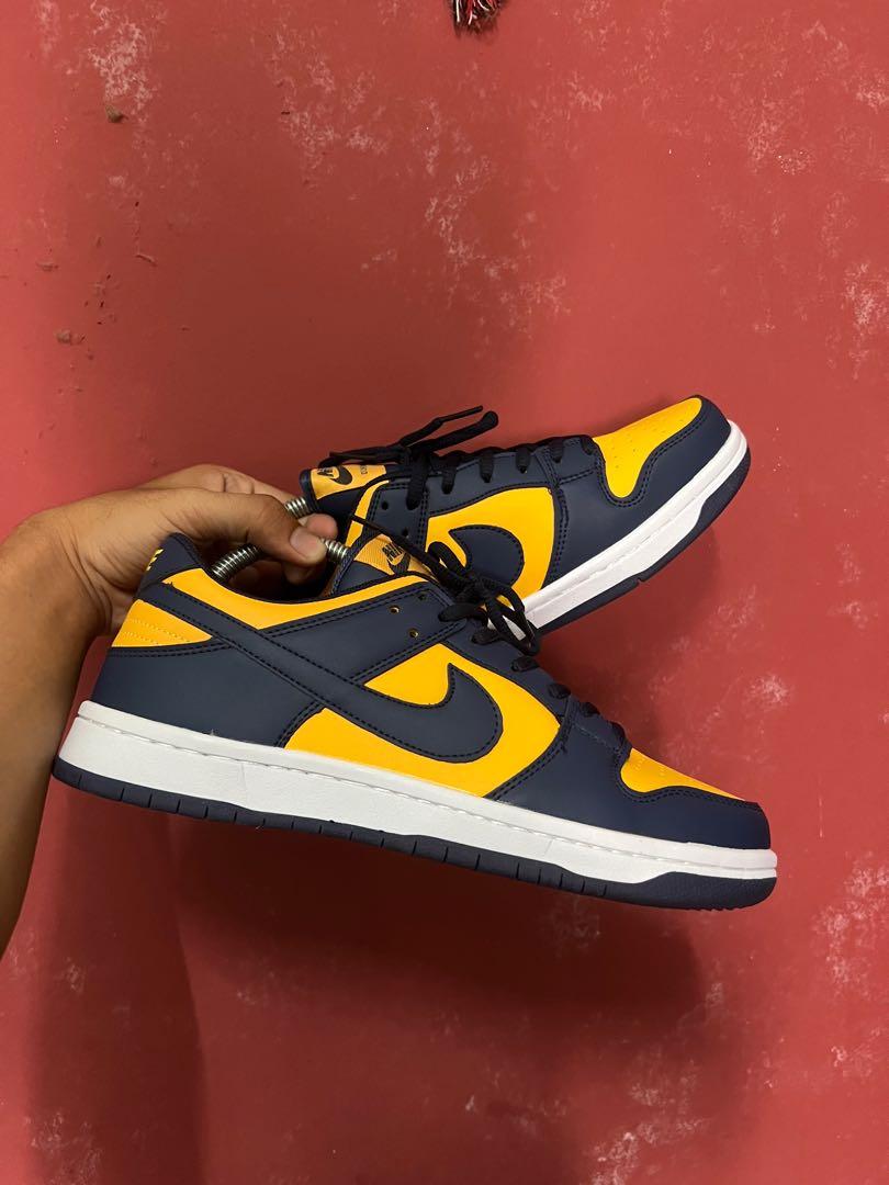 Nike sb discount blue yellow