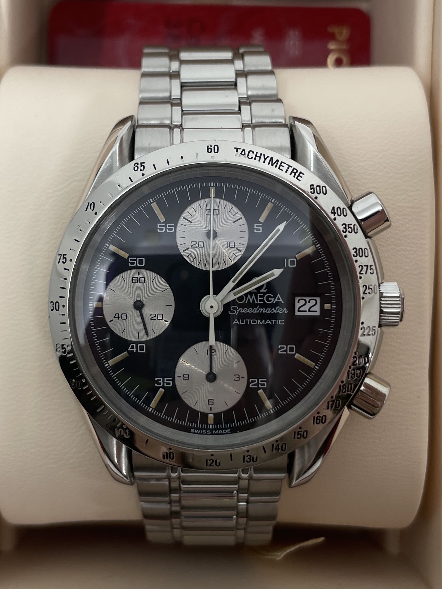 Reverse store panda speedmaster