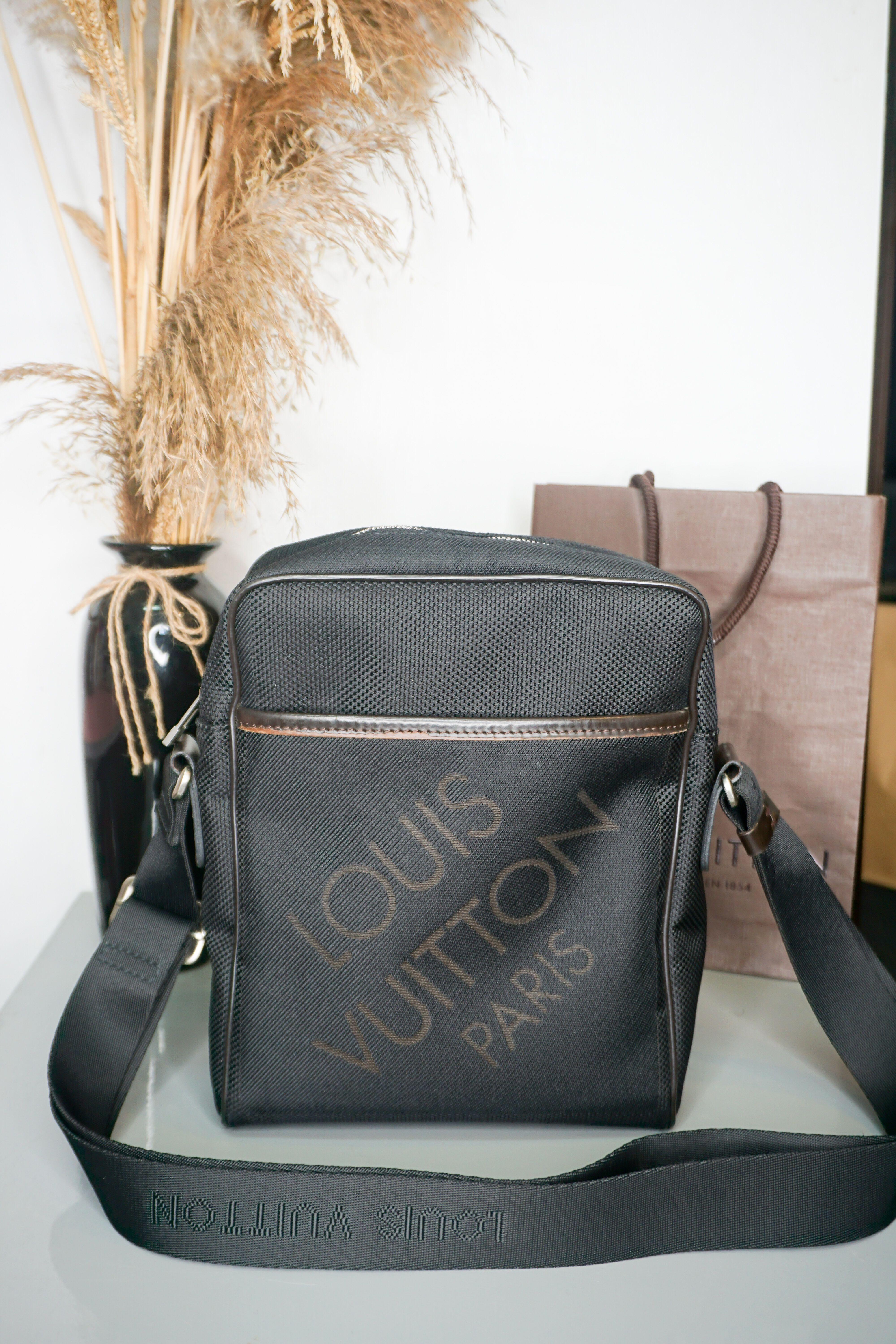 Louis Vuitton Damier Geant Citadin Messenger Bag - Messenger Bags, Bags -  LOU485901