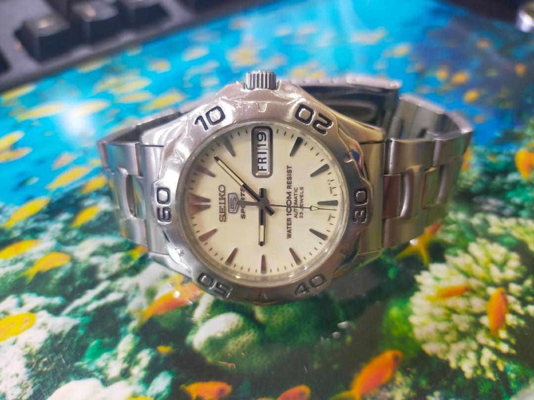 Seiko 5 sports top automatic 23 jewels 7s36