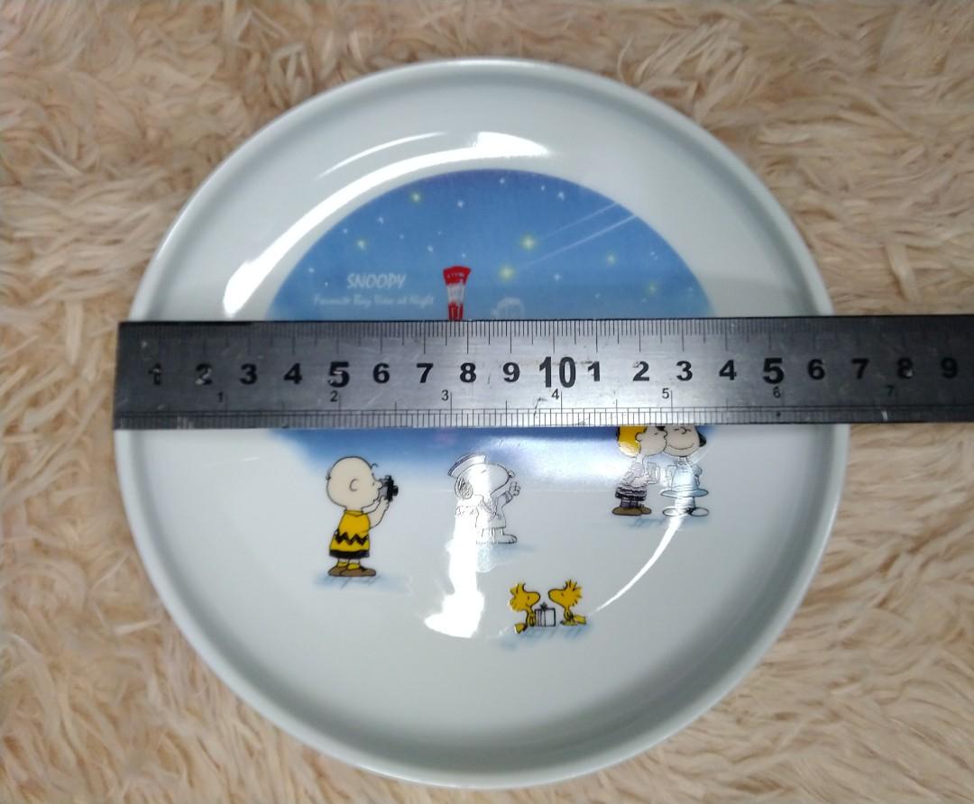 Snoopy Collectible 6.5inc. plate (Category: Dinnerware & Cutlery) located in Bocaue. Submitted by rarestar.07ba01 (Listing ID 1157414908, Image 2). Description: Snoopy Collectible 6.5inc. plate.