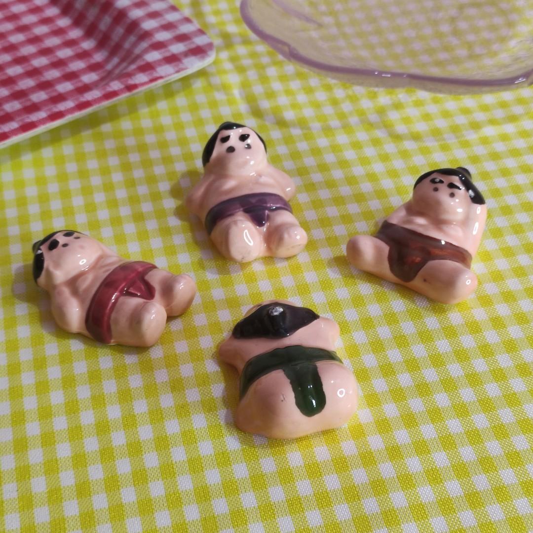 Sumo wrestlers chopstick rests (Category: Dinnerware & Cutlery) located in Valenzuela. Submitted by picniccity.ph (Listing ID 1157364979, Image 2). Description: .