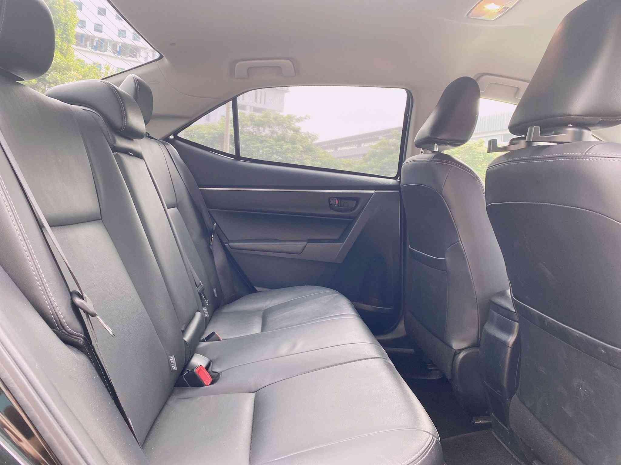 TOYOTA COROLLA ALTIS 1.6 ELEGANCE AUTO Cars Used Cars on Carousell