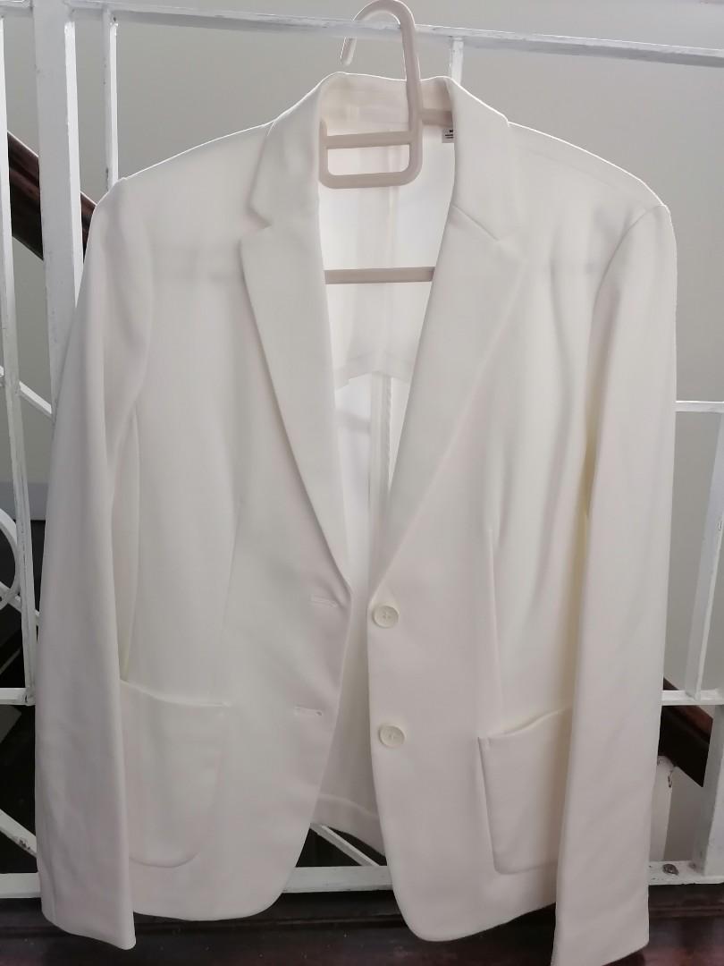Uniqlo white blazer medium Women s Fashion Coats Jackets and