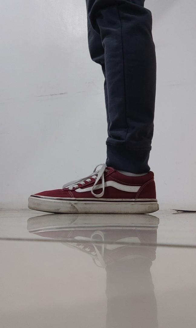 Maroon vans old skool on feet online
