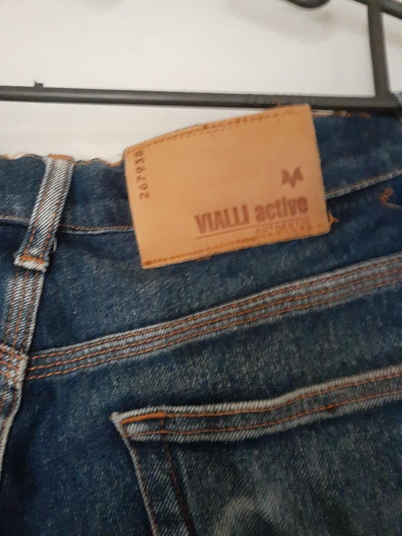 Vialli Milano Jeans Fesyen Pria Pakaian Bawahan Di Carousell