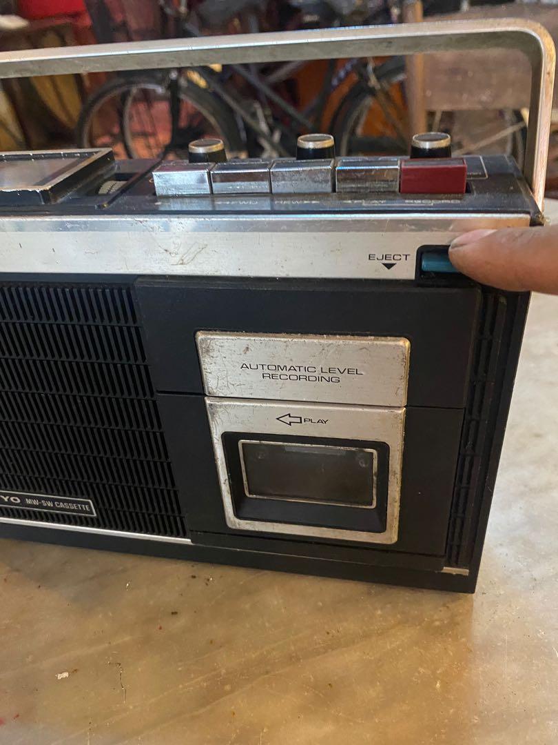 Vintage Sanyo Radio Cassette Recorder., Audio, Portable Music Players