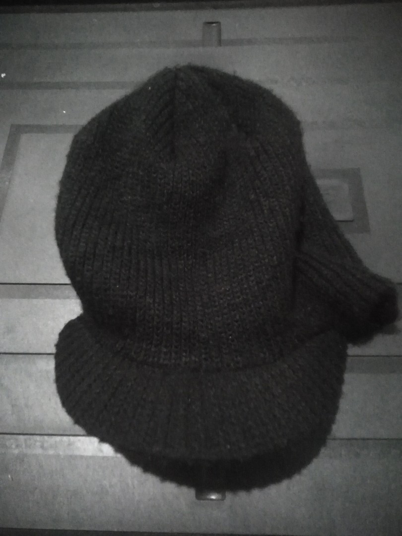 Volcom beanie with brim, Women's 