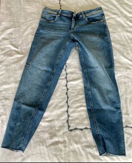 (Category: ) located in . Submitted by fashionplus (Listing ID 1157407182, Image 1). Description: .