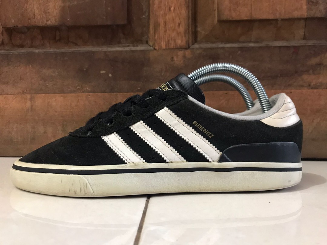 Adidas busenitz skateboards Fesyen Pria Sepatu Sneakers di