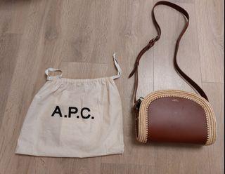 A.P.C. leather atten demi lune half-moon shoulder bag 真皮草編半月型手袋