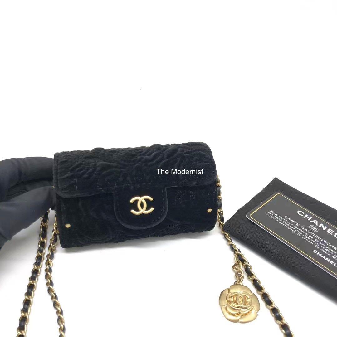 Chanel Black Quilted Lambskin Chanel 19 Mini Coin Purse With Chain, myGemma, QA