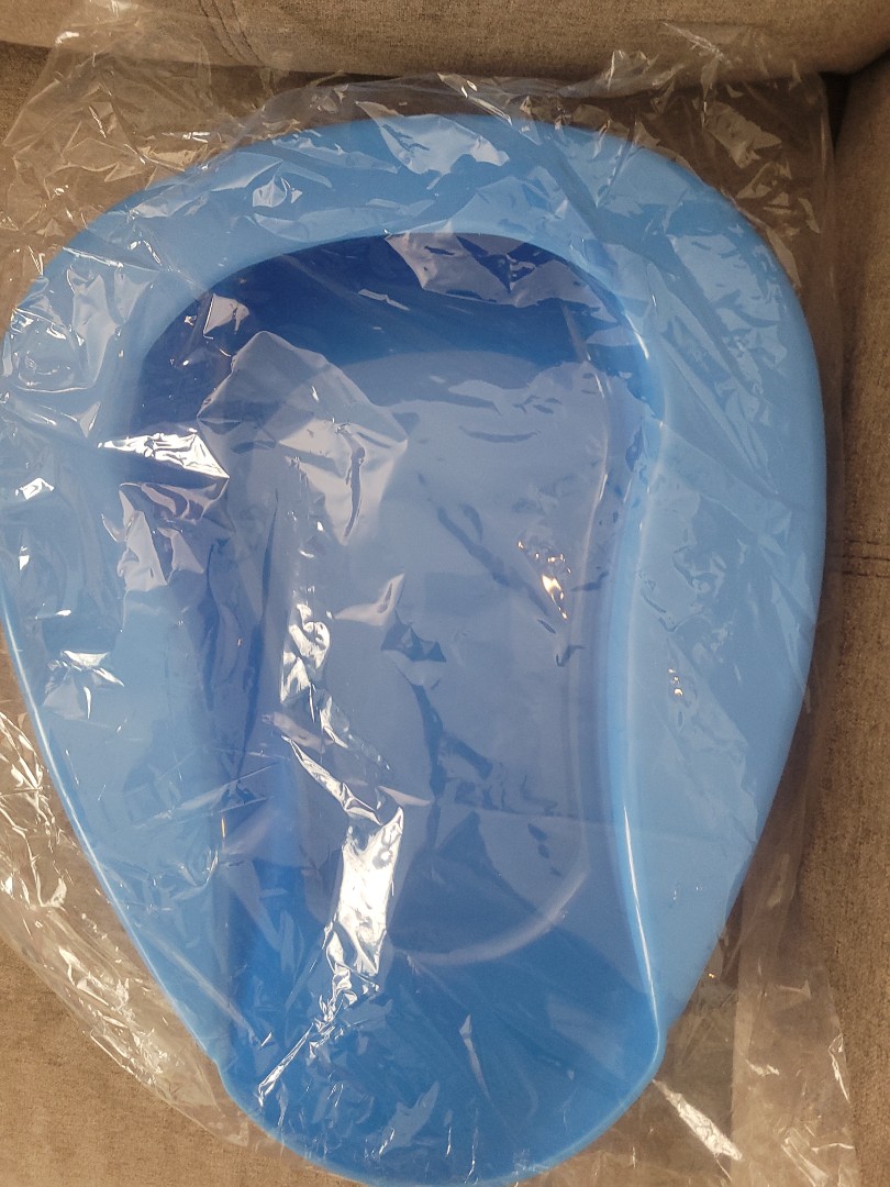Bed pan toilet, Health & Nutrition, Medical Supplies & Tools on Carousell