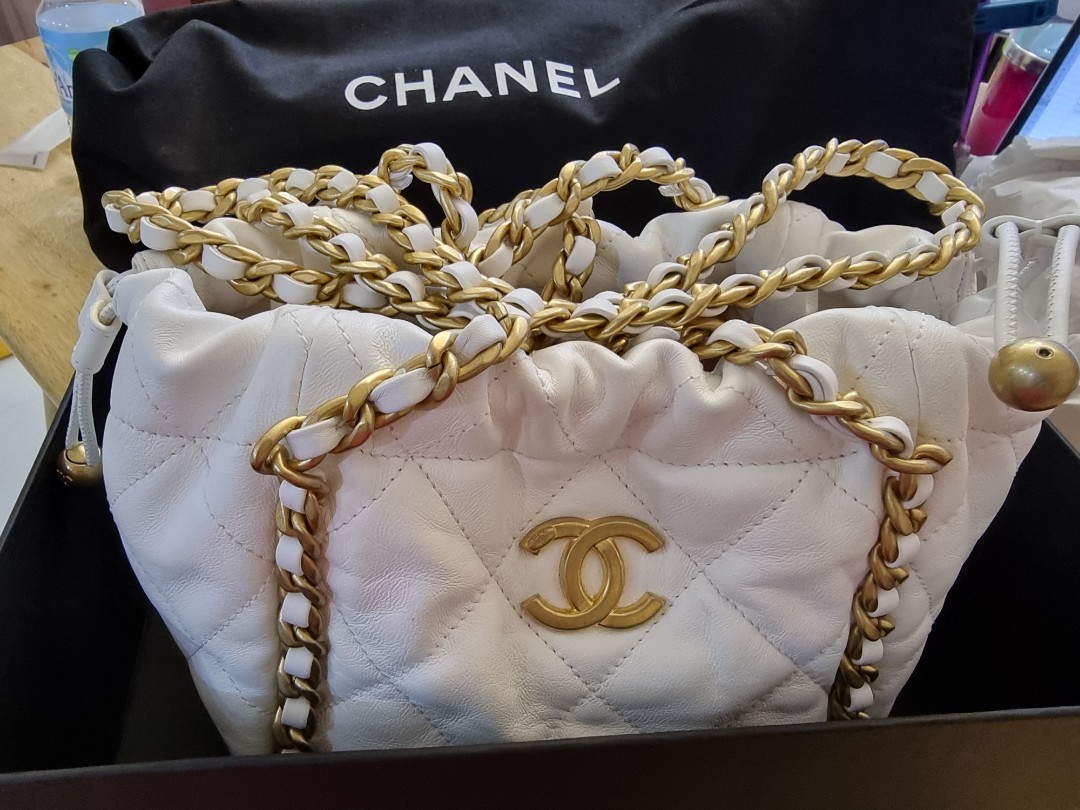 White chanel bucket bag store