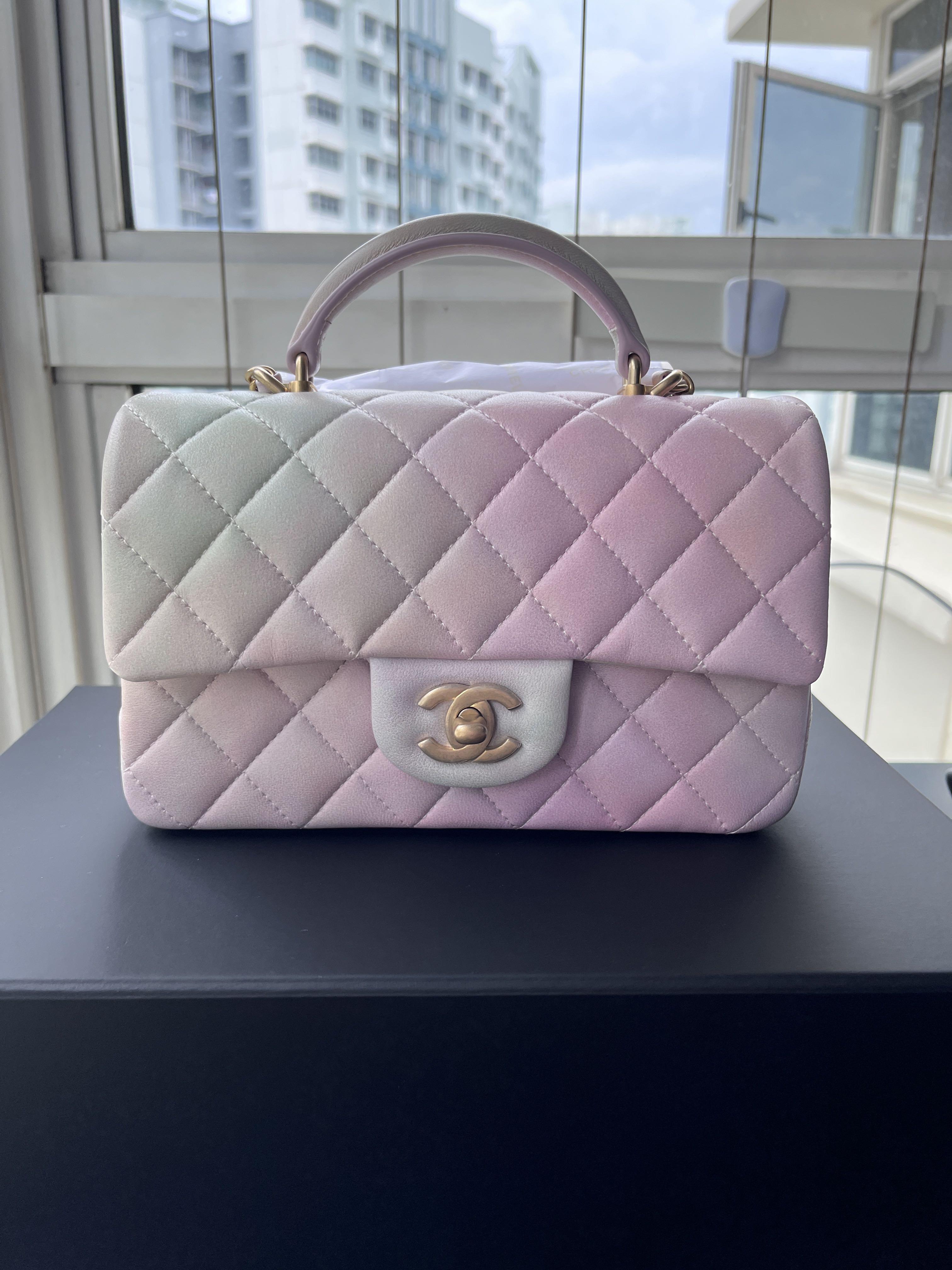 🦄Chanel Mini Flap Bag with Top Handle In Lambskin & Gold-Tone Metal, Light  Pink & Light Green
