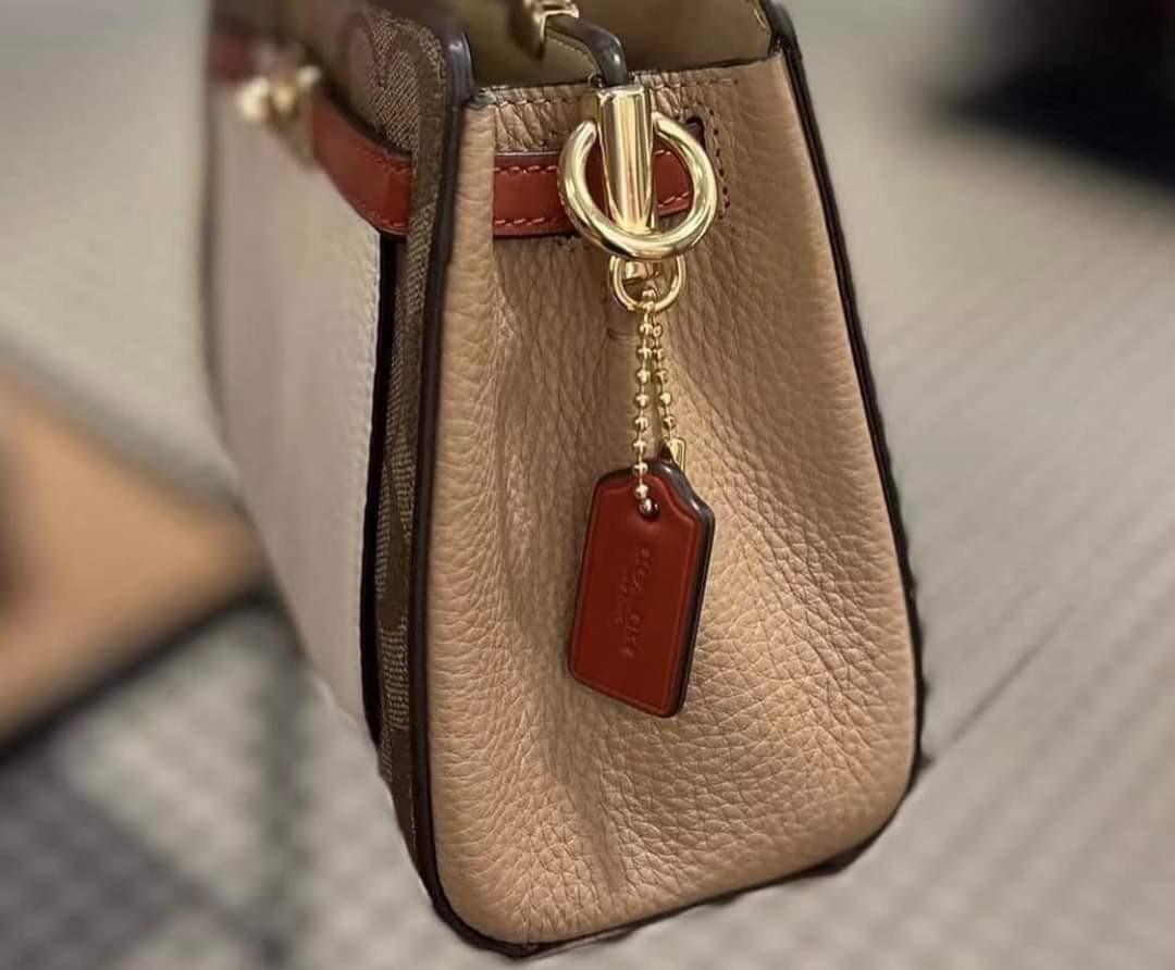 Coach Mini Lane Top Handle (Category: Luxury Bags & Wallets) located in Quezon City. Submitted by bagsboutiqueph (Listing ID 1157629797, Image 3). Description: LAST PRICE POSTED. LIMITED STOCKS ONLY. NEW ARRIVAL BRANDNEW WITH INCLUSIONS. OTHER PHOTOS WILL BE SEND DURING PURCHASE AND FOR SURE BUYERS ONLY. WHEN IN DOUBT, DO NOT ORDER. THANK YOU..