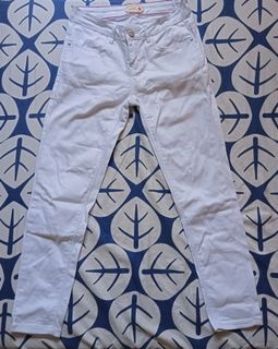 (Category: ) located in . Submitted by her_wardrobeee (Listing ID 1157529419, Image 1). Description: .