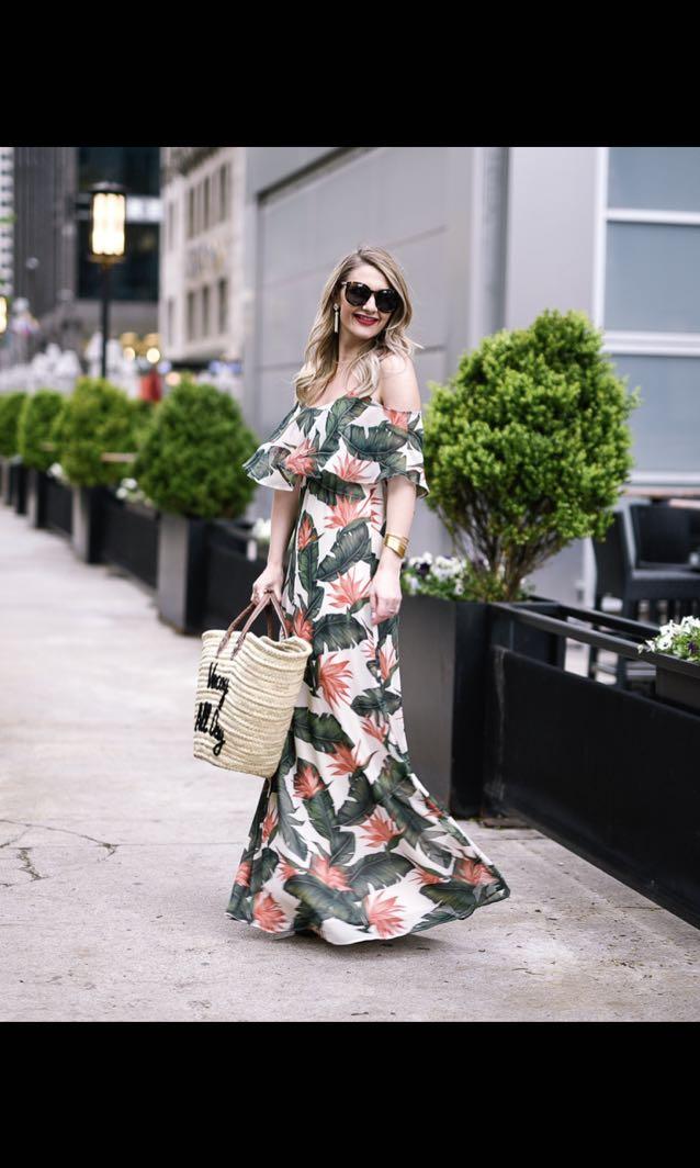 Hawaiian maxi online dress with sleeves