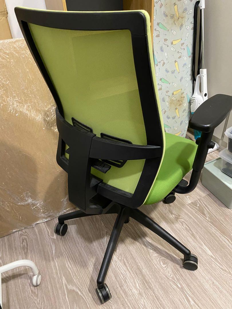 Haworth Office Chair Adjustable, Furniture & Home Living, Furniture