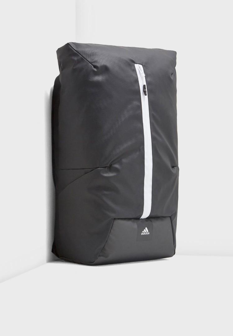 Generalizar simpatía limpiar Adidas Genuine Black Z.N.E Backpack (approx.55cm x 40cm), Men's Fashion,  Bags, Backpacks on Carousell