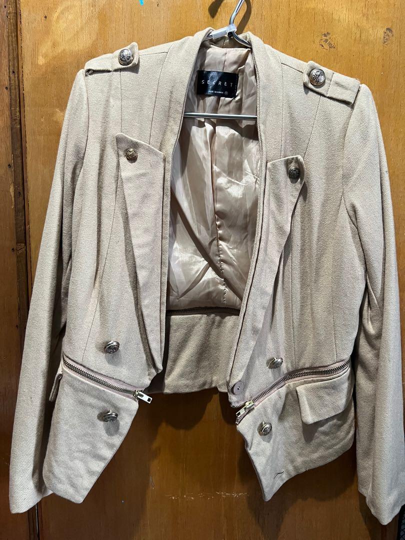 Korean Beige Blazer (Category: Coats, Jackets and Outerwear) located in Valenzuela. Submitted by micahdamias_finds (Listing ID 1157496561, Image 1). Description: Brand new. Never worn. Stocked only. .
