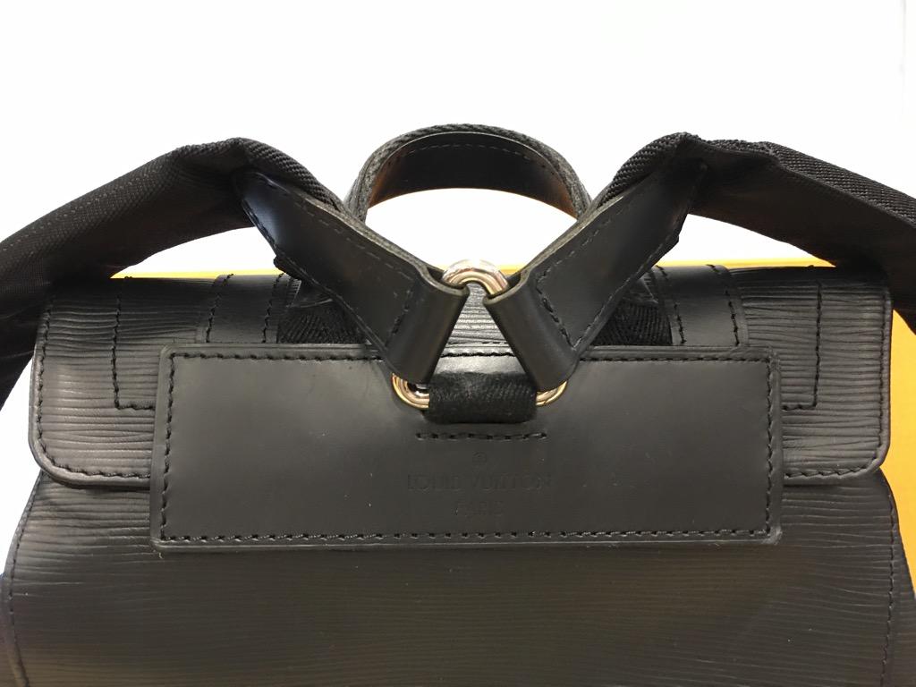 Christopher backpack cloth bag Louis Vuitton Black in Cloth - 32255582