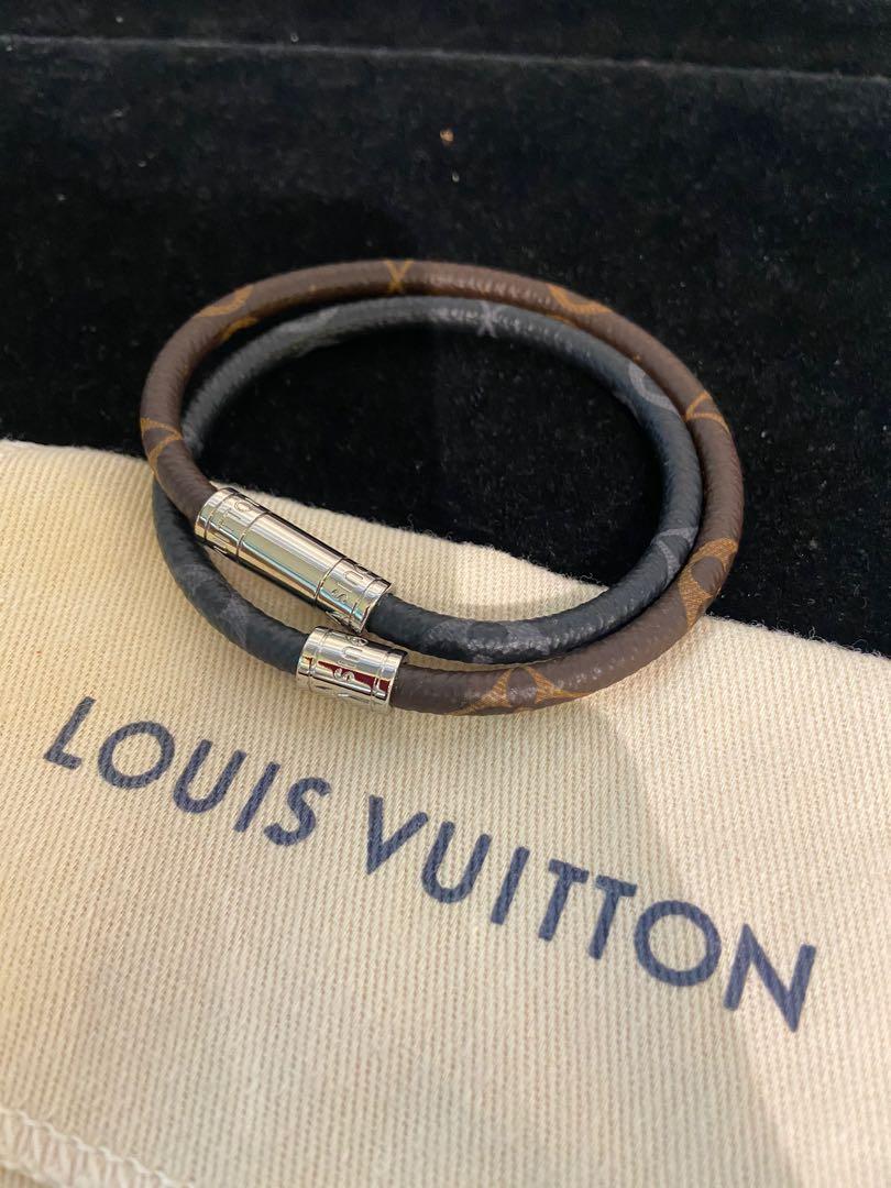 Louis Vuitton Keep It Double Leather Bracelet Silver Monogram Canvas. Size 21