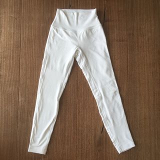 （分類：）位於 。 由 lulububba 提交（商品編號 1157554162，圖片 1）。簡介： 。